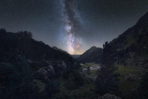 Nuit-dans-la-vallée-du-Marcadau