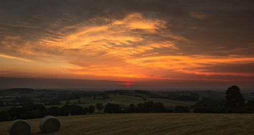 Soleil rouge en Aveyron